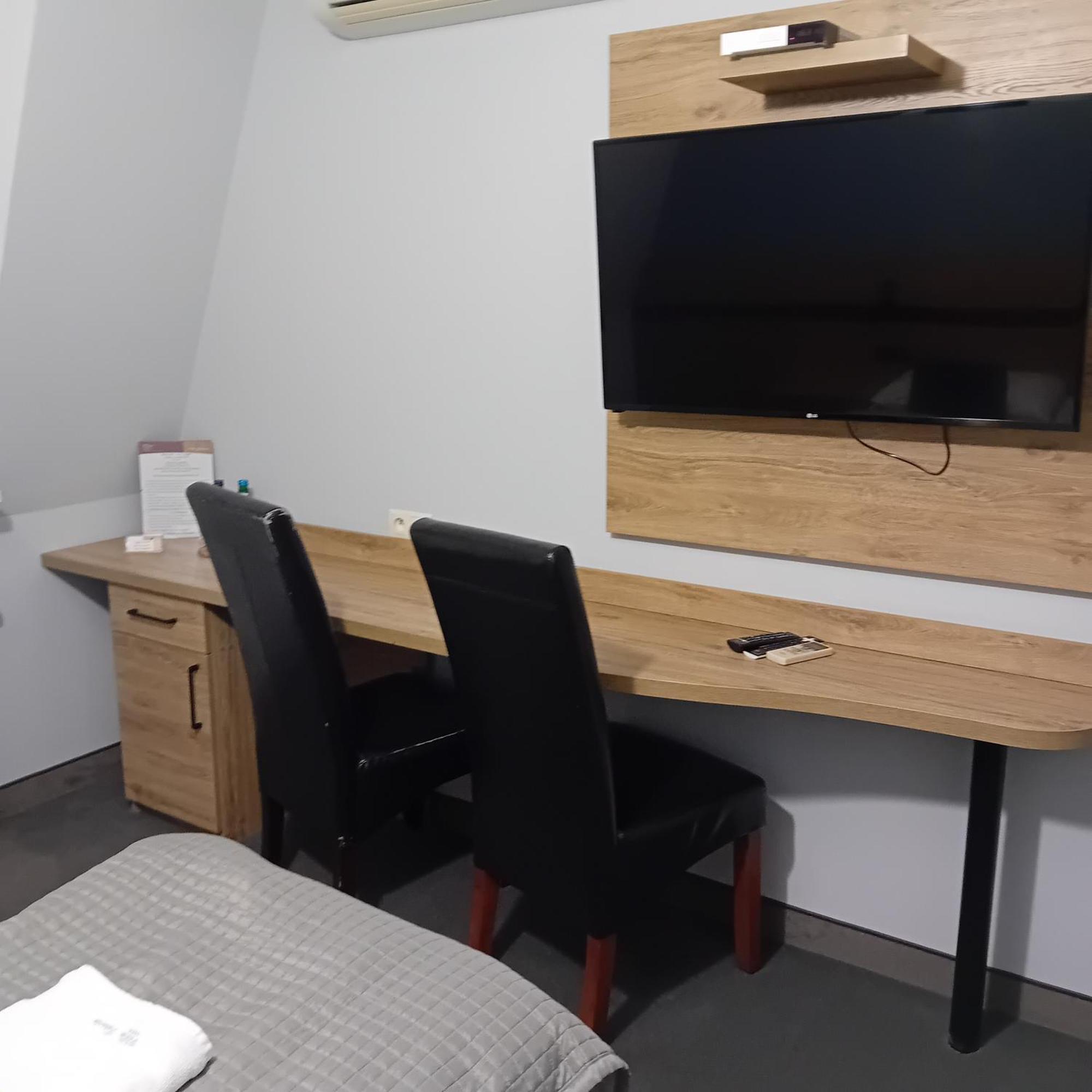 Villa Jasmin Zielona Gora  Ngoại thất bức ảnh